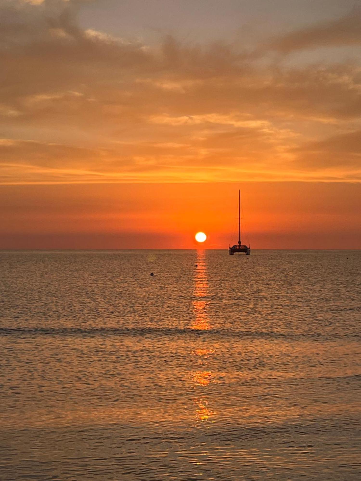 Il Bacio Del Sole Lejlighed Tertenìa Eksteriør billede